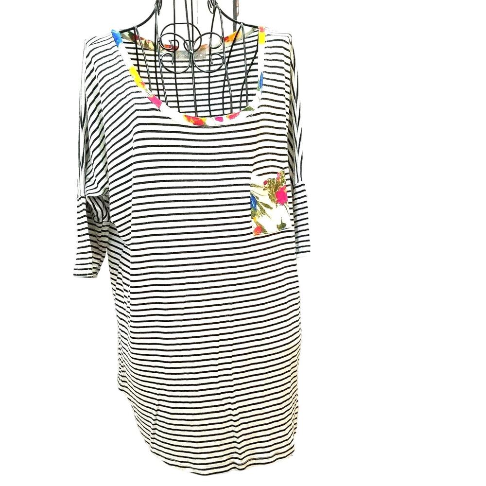 Olivia Moon Knit Top Size M Striped B & W Floral Accents Long Tunic Pocket Retro